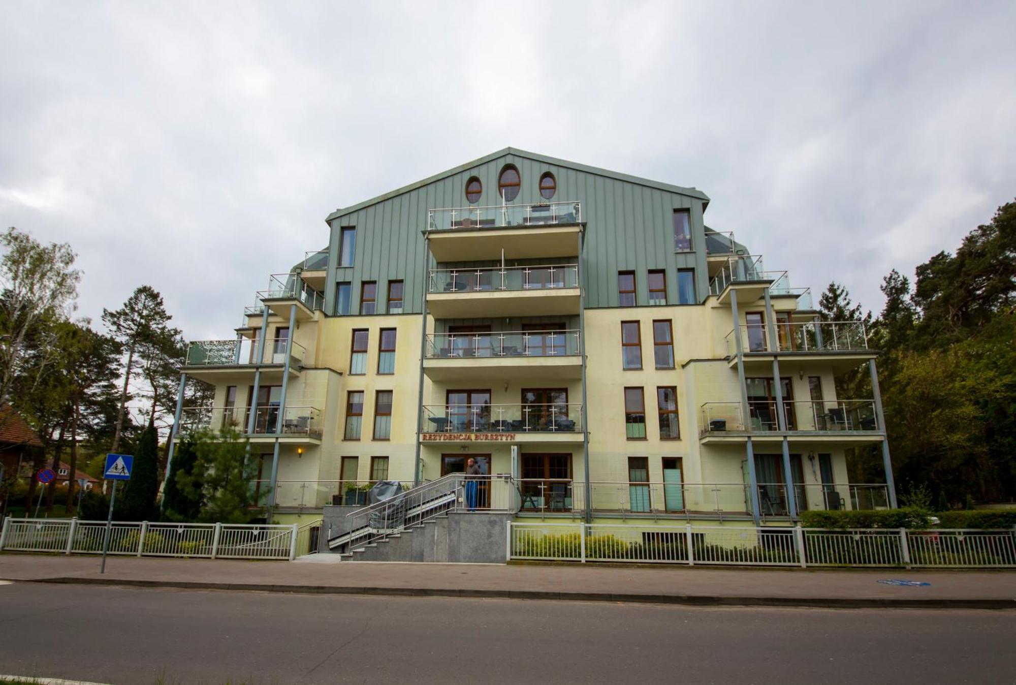 Wyspa Uznam Promenada Rezydencja Bursztyn 斯维诺乌伊希切 外观 照片